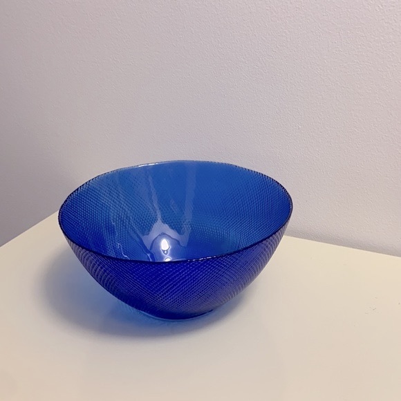 Arcoroc France 🦋 Vintage Blue Glass Art Textured Salad Bowl Centerpiece - Picture 8 of 16